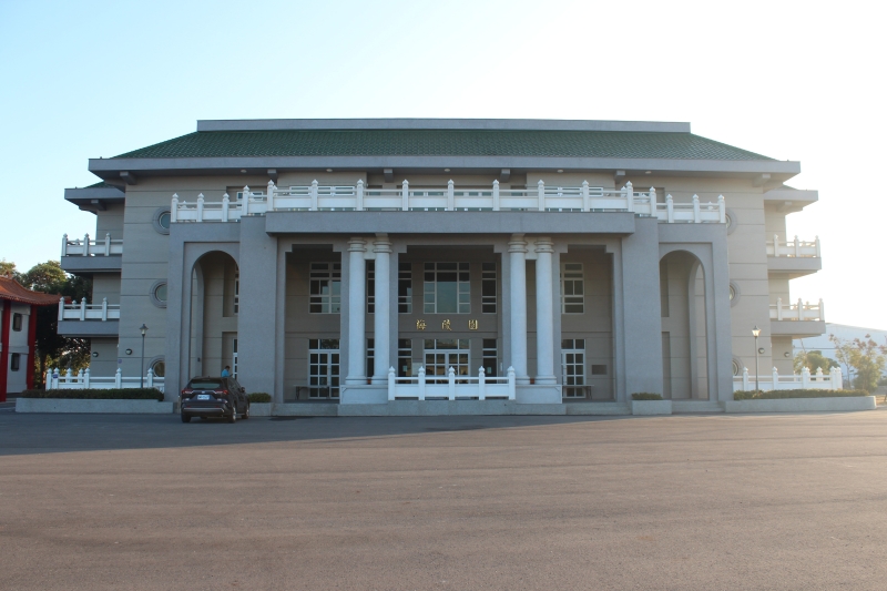 圖片：第五(梅芳)公墓暨納骨塔（懷恩堂及梅陵園）-梅陵園